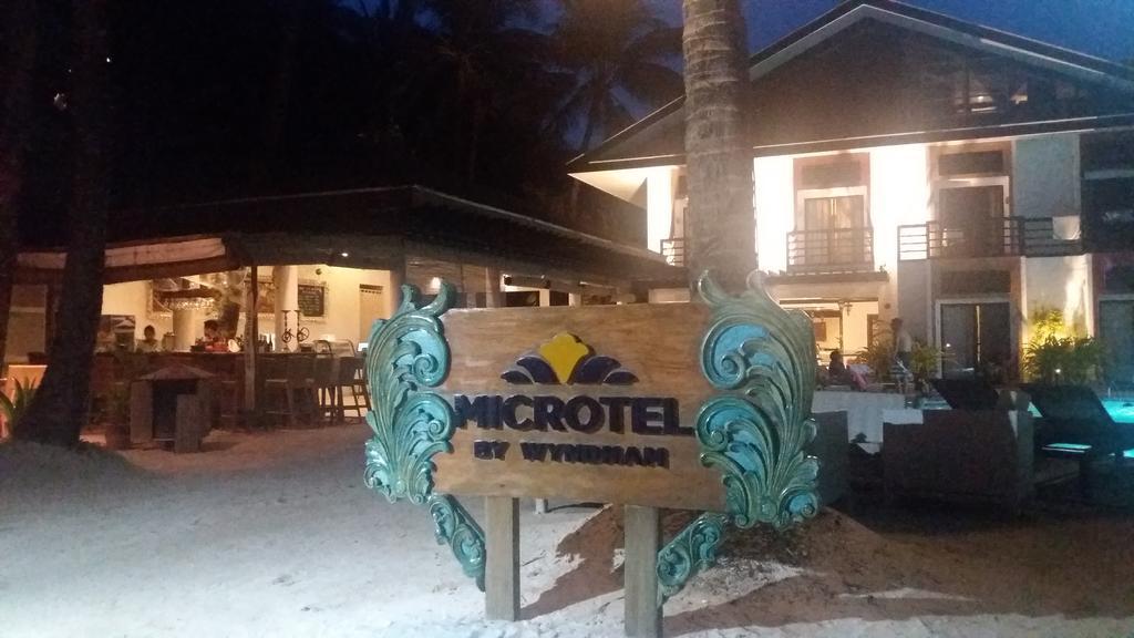 Microtel By Wyndham Boracay Balabag  Exterior foto