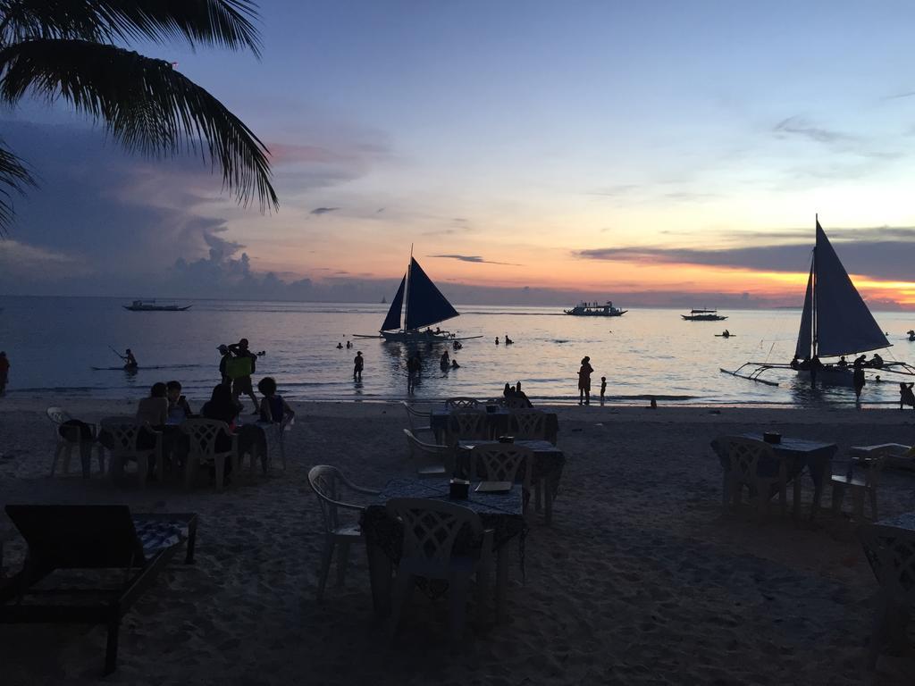 Microtel By Wyndham Boracay Balabag  Exterior foto